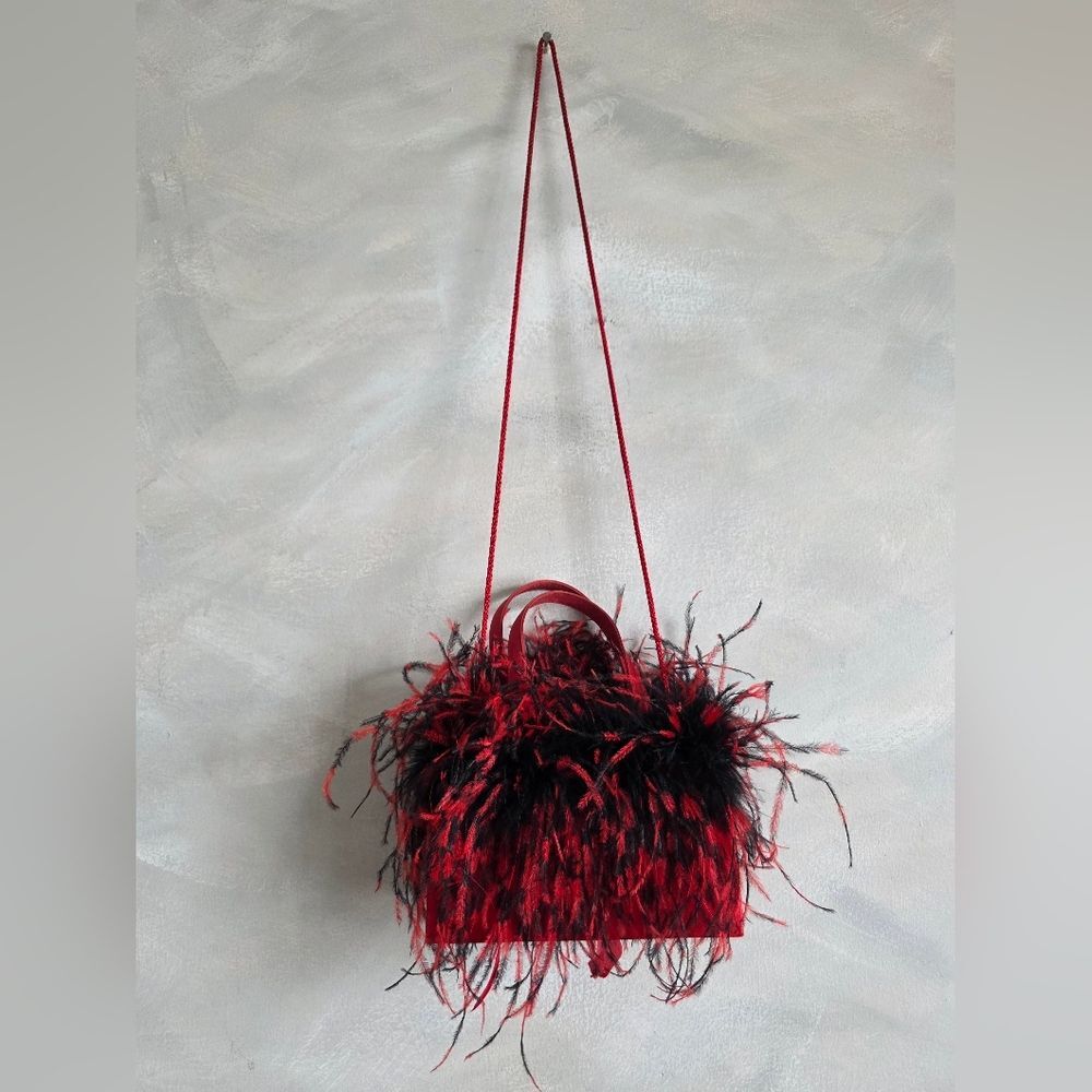 Vtg Red and Black Ostrich Feather Trimmed Satin Crossbody Shoulder Bag Glam 8x5